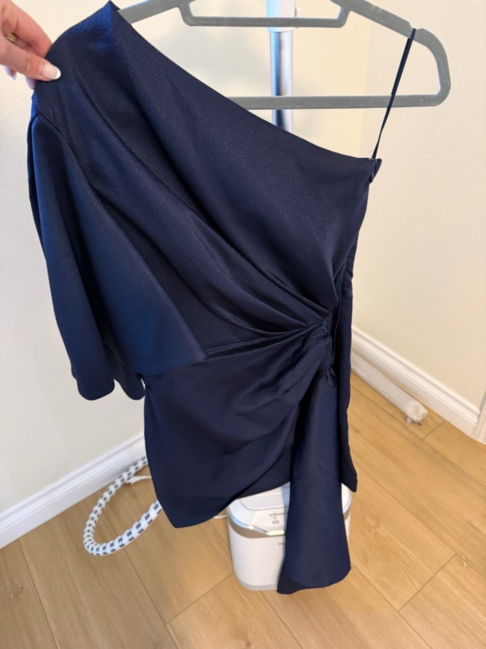 Solace London One Shoulder Navy Mini Dress Draped Sleeve Size 4-6 Dress - Picture 4 of 5